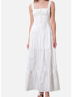 Moon River White Tiered Maxi Dress with Square Neckline - medium